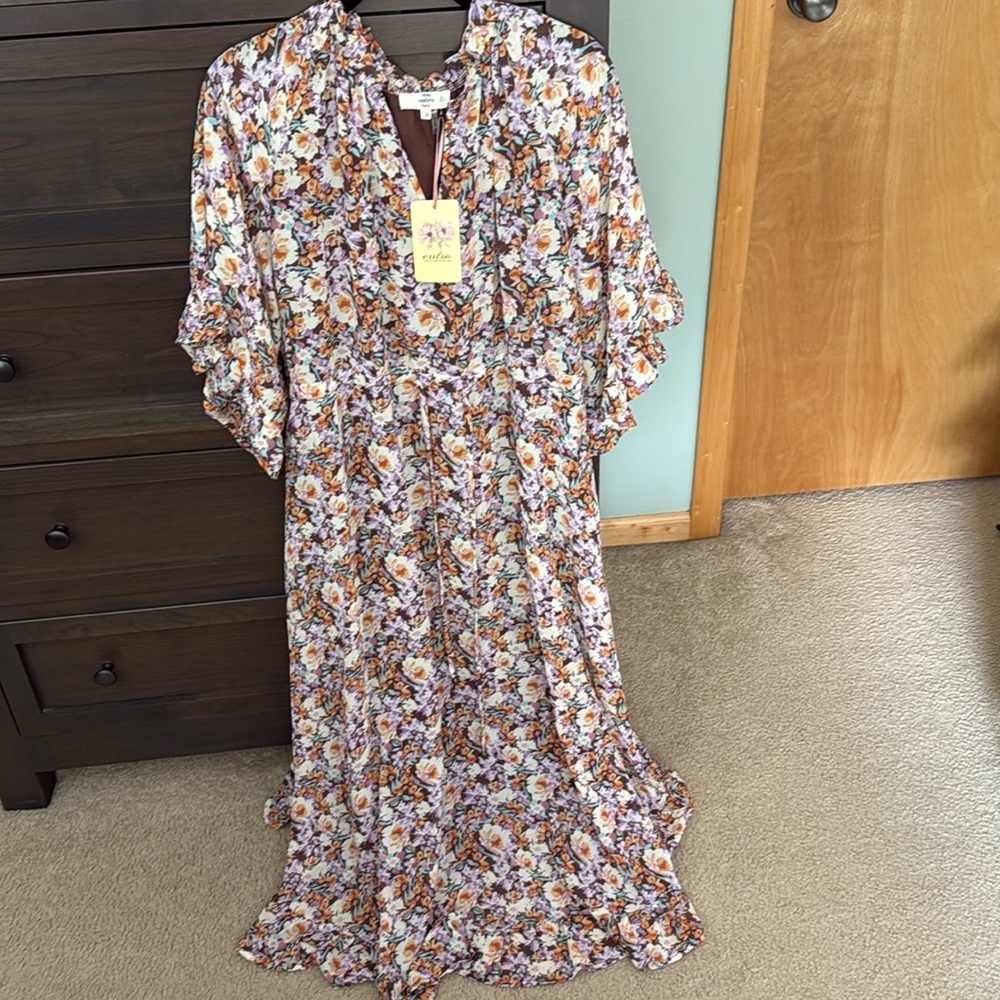 Entro floral maxi dress NWT